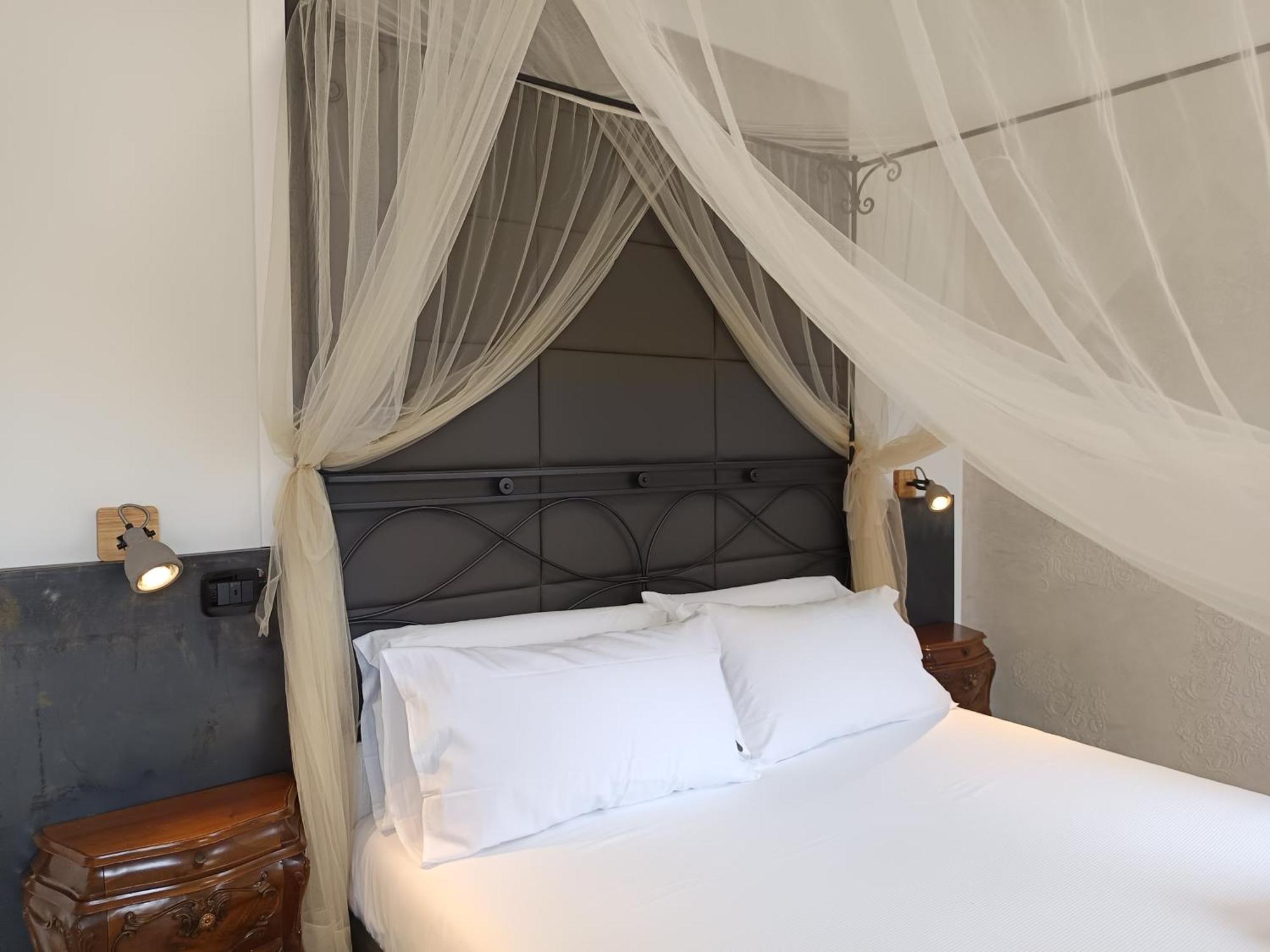 Luxury Apartments Riva Vena Кьоджа Экстерьер фото